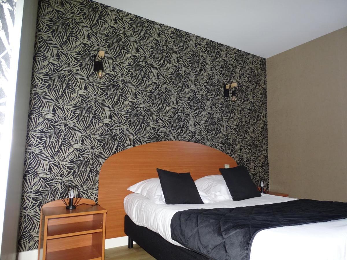 Logis Hotel Les 3 Marchands เบรสซุยร์ ภายนอก รูปภาพ